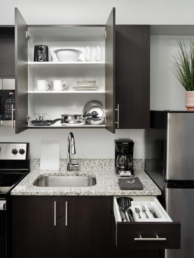 Stayapt Suites San Antonio-Randolph Live Oak Екстер'єр фото