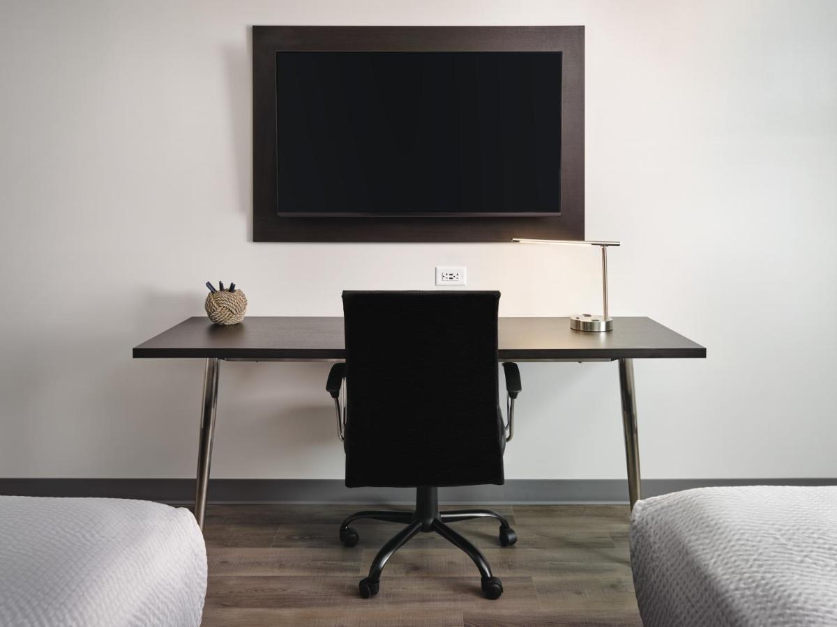 Stayapt Suites San Antonio-Randolph Live Oak Екстер'єр фото
